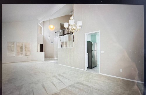Estates at Canyon Crest House | 3 min to UCR/1 Mile, Close House or Nice Rooms for Rent.