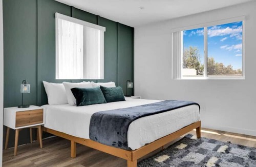 Pico-Union House | Luxe DTLA home w/ secure parking