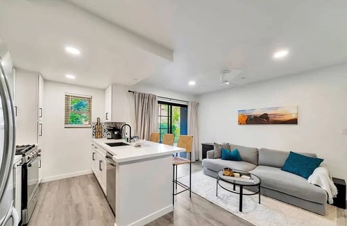 Rancho Mission Viejo Condo | Cozy condo near town & beach with full kitchen.