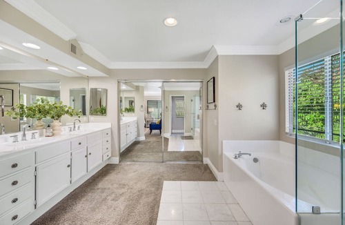 Corona House | Pool &Spa, Ontario Disneyland 5/3 Home