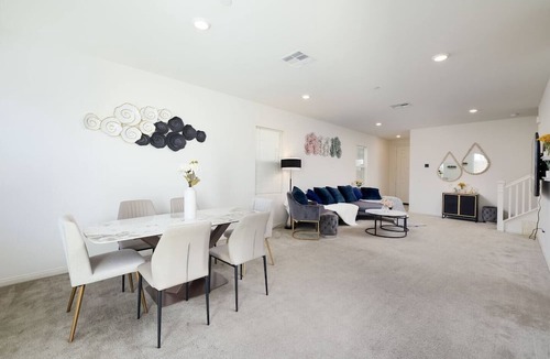 Upland House | Modern Elegance Meets Contemporary Comfortn