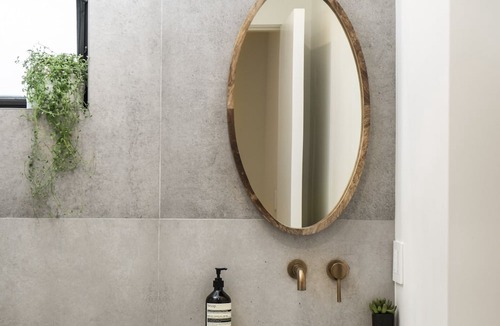 Miracle Mile House | Villa Casita