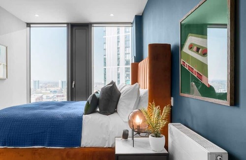 The Westside Apartment | The Mercian 1 XVIII- 1BDR |STUNNING CITY SKYLINE VIEWS! 24-Hour GYM | CINEMA room