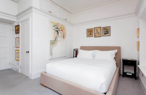 South Richmond Apartment | Richmond on Canvas, by Veeve