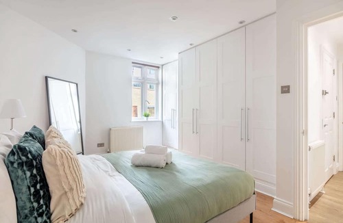Westminster Apartment | Lovely 1BR near Big Ben & Buckingham Palace