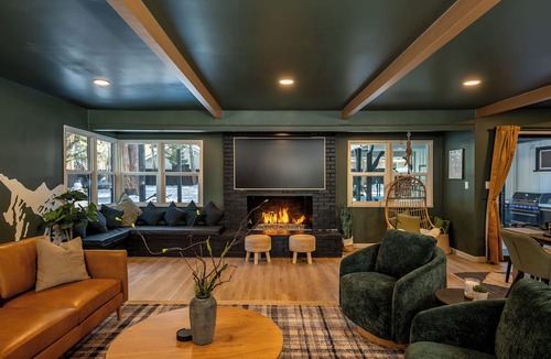 Summit Estates House | Summit Haven: Jacuzzi, Game Room, Coffee-Bar, Sauna!