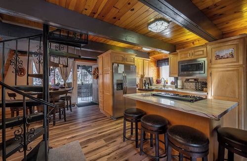 Big Bear Cabin | Secluded Cabin w/Spa & Games!