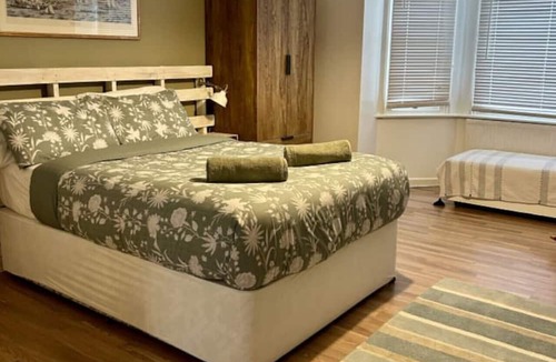 Southsea Apartment | Garden Apartment by Southsea Pier