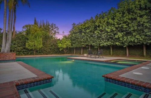 Valley Village House | ৎ୭The Otsego Hideawayৎ୭w/Pool Jacuzzi games & more