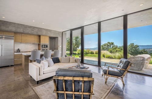 Napa House | Architectural Masterpiece in Wine Country