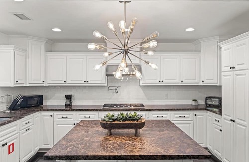 Rancho Palos Verdes House | Luxurious 6BR Retreat in Palos Verdes - Main House and a Premier Back House