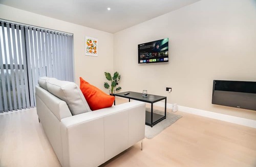 Sheldon Apartment | Fabulous 1 Bed Apartment in Birmingham