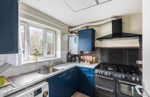 New Cross House | Pet Friendly Family Home in New Cross with Garden