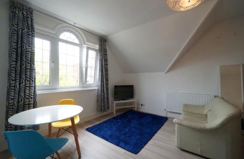 Southsea Apartment | One Helena Road Serviced Apartments