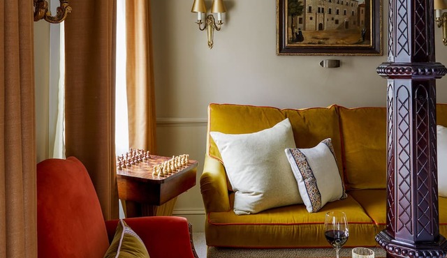 Henry's Townhouse