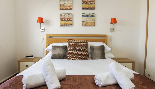 Britannia Harbour View Parking by Brighton Holiday Lets