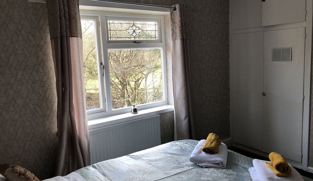 3 Bed House - Sleeps 6 - Parking - Garden - Wifi