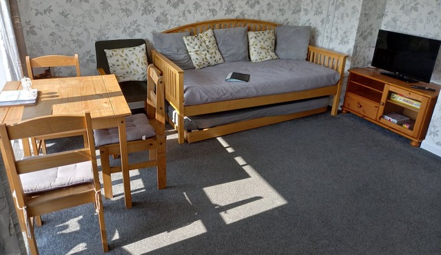 one bed room with sofa bed, wifi , sea views