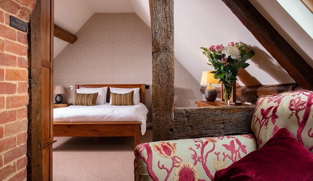 Broom Hall Inn