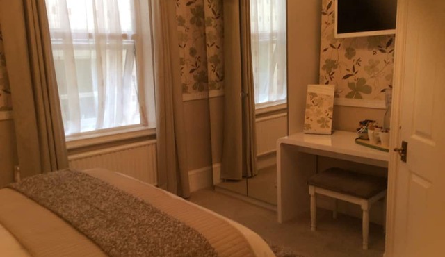 Hedley Villa Guest House