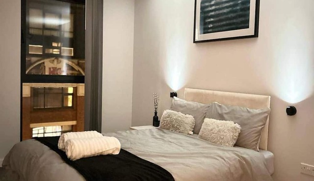 2br-sleeps4-citycentre-parking-rooftop
