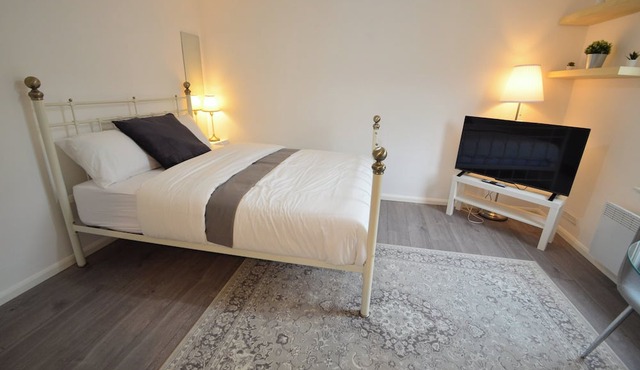 Hackney E5 - Perfect for Couples Getaway