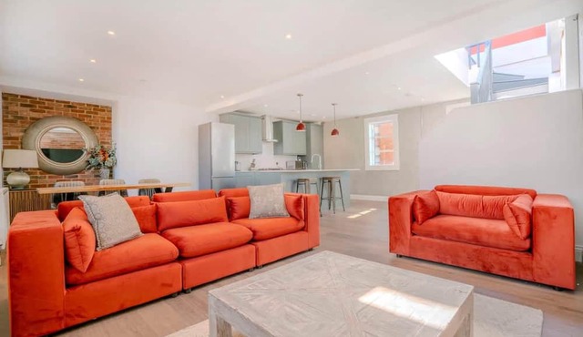 Stylish 3BR Wimbledon Roof Terrace & Parking