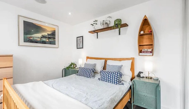 Modern Terrace Apartment in Putney - Pass the Keys