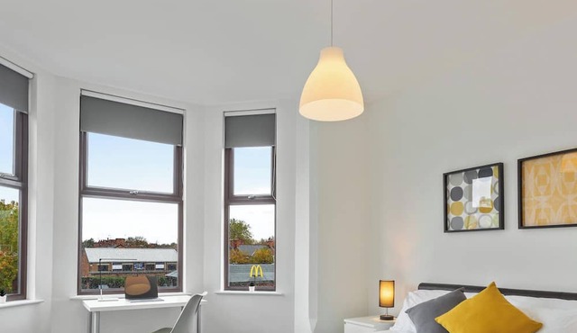 6 Bed Basement Room with Free Parking and Wi-Fi