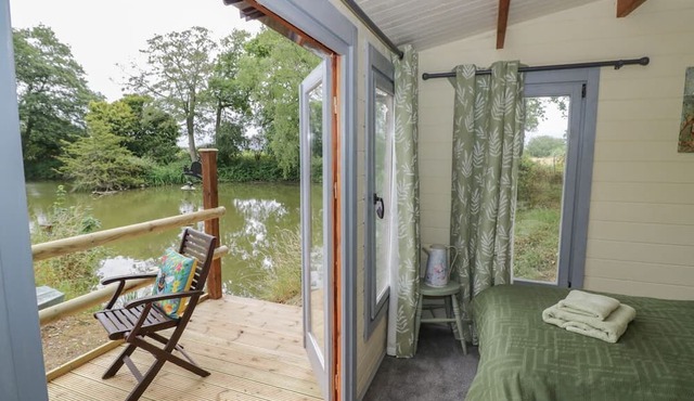 Carps Well Lodge, Shrewley