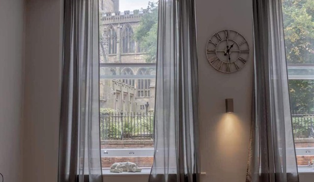 Modern City Centre Apartment