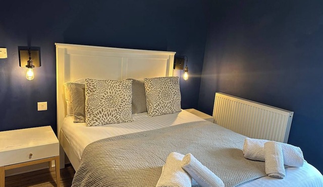 Bright Open-Plan Apartment in Welling, South East London