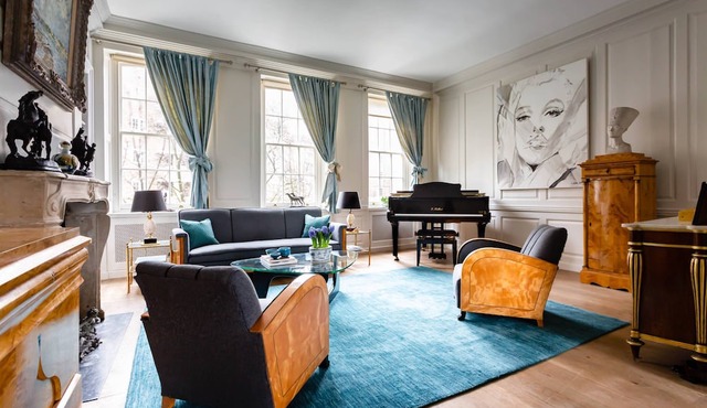 Ebury Street - Three Bedroom House, Sleeps 8