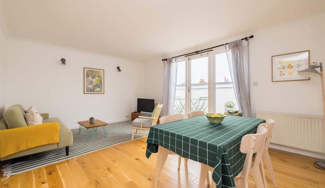 Charming Primrose Hill Rooftop Duplex