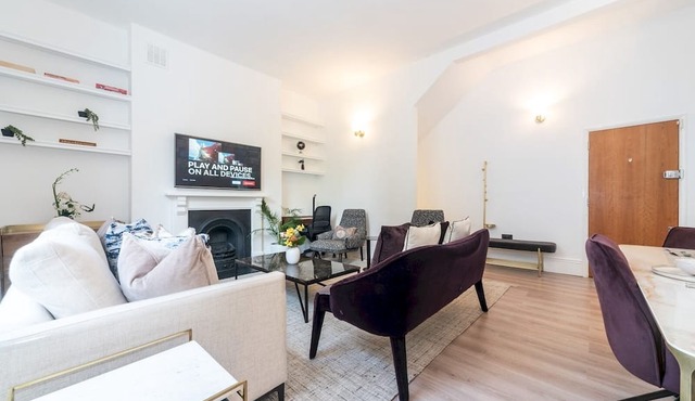 Comfort & Style - Near Notting Hill - Pass the Keys