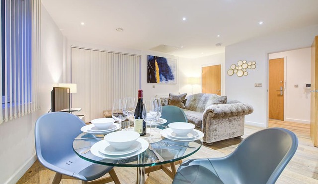 Hybrid Resi Greenwich