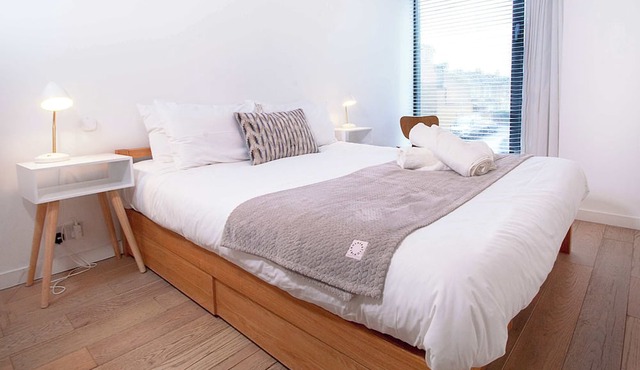 Luxury London Townhouse - 5 mins walk to station