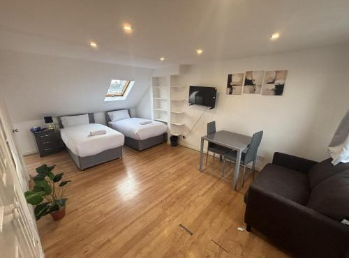 Valnay Rooms