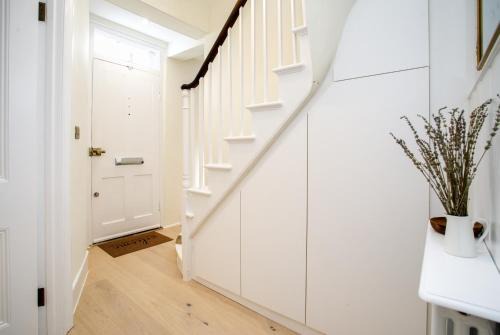 Luxurious maisonette on quiet Islington street