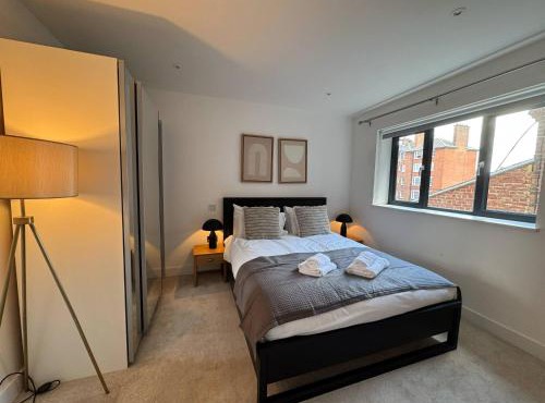 Earl's Court Gem Sleeps 6 Lift & Tube