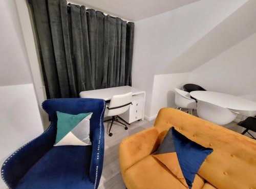 Garland Modern 2 Bedroom Apartment With Parking London