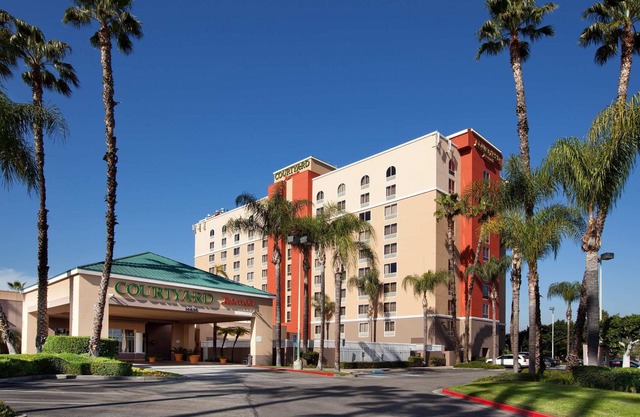 Courtyard by Marriott Baldwin Park