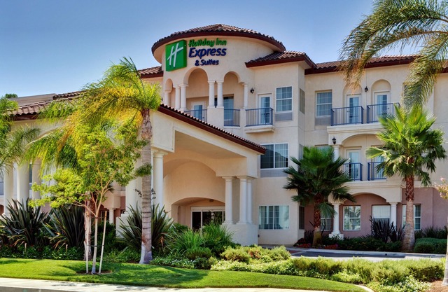 Holiday Inn Express Hotel & Suites Corona, an Ihg Hotel