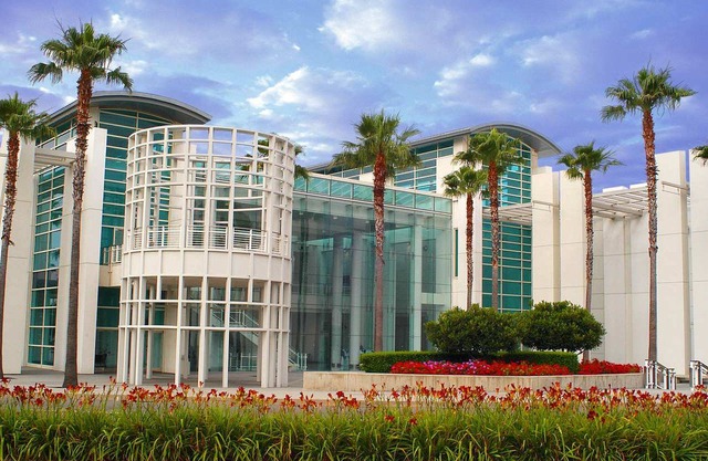 DoubleTree by Hilton Ontario Airport