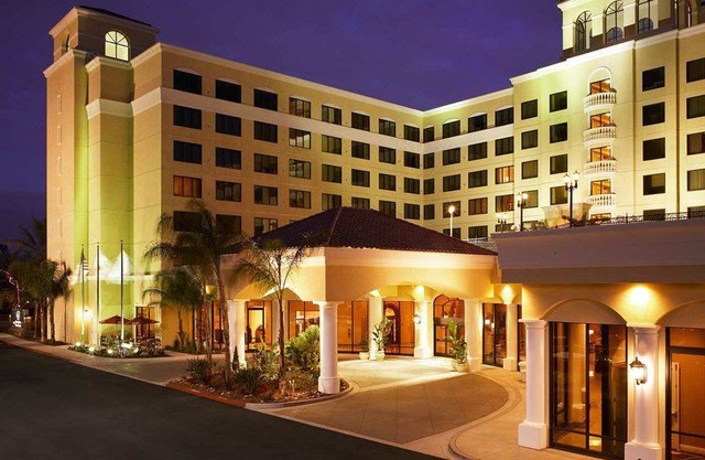 DoubleTree Suites by Hilton Anaheim Resort/Convention Center
