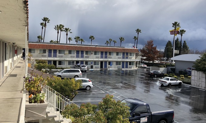 Gilroy Hotel | Gilroy Inn