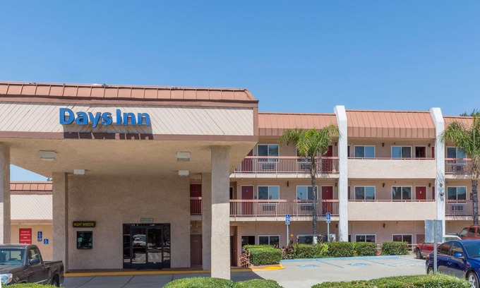 Ontario Hotel | Days Inn by Wyndham Ontario Airport