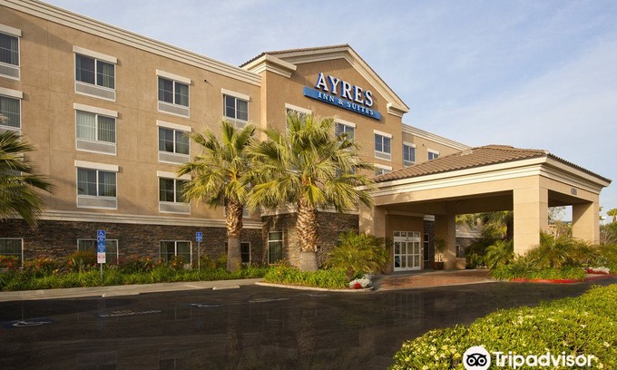 Ontario Hotel | Ayres Hotel Ontario at The Mills Mall