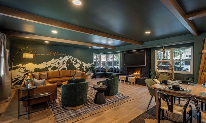 Summit Estates House | Summit Haven: Jacuzzi, Game Room, Coffee-Bar, Sauna!